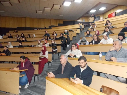 Selçuk Üniversitesi Edebiyat Fakültesi Sosyoloji Bölümü’nden "Gençlerde Algılar ve Gerçekler Arasında İslamofobi: Taşınan Algılar ve Çözüm Önerileri" Konferansı